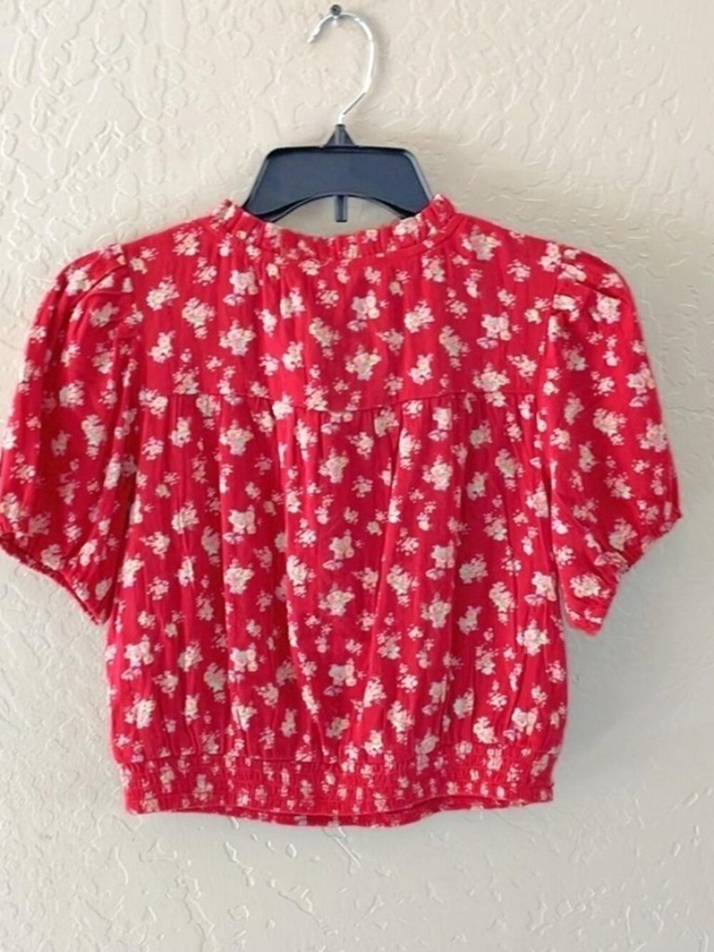 Floral Top - Picture 2 of 2